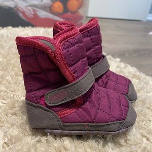 Baby keen boots - size 2